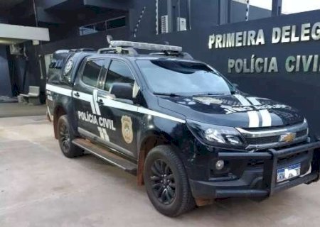 Adolescente é estuprada ao ir ao banheiro na área externa de casa