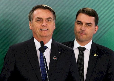 E o Jair? Direita discute papel do ex-presidente na campanha de Flávio Bolsonaro