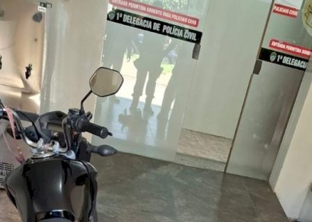 Polícia Militar apreende drogas e arma de fogo e conduz dois homens por tráfico na região