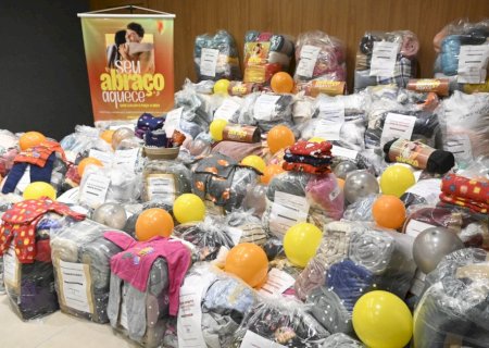 Dia D marca a arrecadação de 16.573 peças para a campanha “Seu Abraço Aquece'