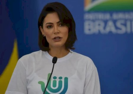 Michelle sobre Bolsonaro: ‘Talvez não tenha um companheiro que um dia cuide de mim’