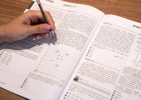 Enem amplia atendimento especializado e passa a permitir acompanhante para candidatos com TOC e crises de ansiedade