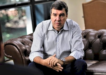 Riedel lidera e é favorito para reeleição no MS, mostra pesquisa