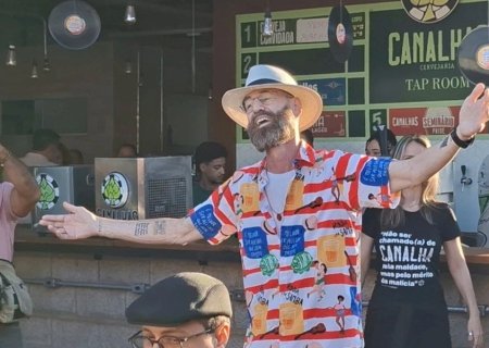 Chope e samba marcam velório em vida de homem com câncer terminal | G1