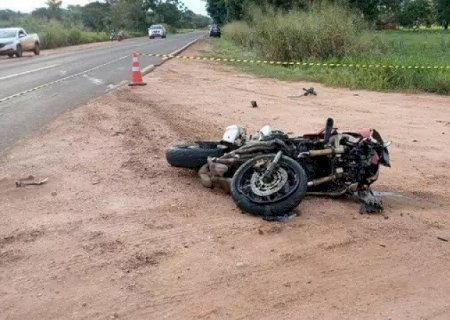 Motociclista bate em carro e tem uma das pernas arrancadas na MS-141 em Angélica