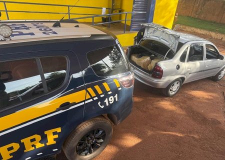 Dupla é presa transportando quase 200 kg de maconha em carro abordado na BR-163