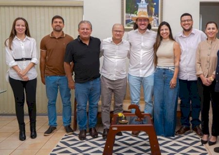 Obras e investimentos em andamento pautam agenda entre Batayporã e Governo do Estado