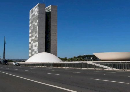 ELEIÇÕES 2026: PL, PT e União concentram 40% do orçamento público para as eleições