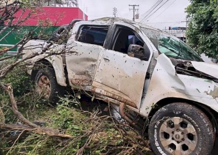 Militar do Exército perde controle de S10 e mata motociclista; polícia encontra garrafa de conhaque
