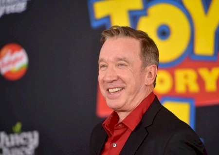 Tim Allen narra encontro com Deus na prisão e arrependimentoAtor volta aos cinemas como voz de Buzz Lightyear em 'Toy Story 5'