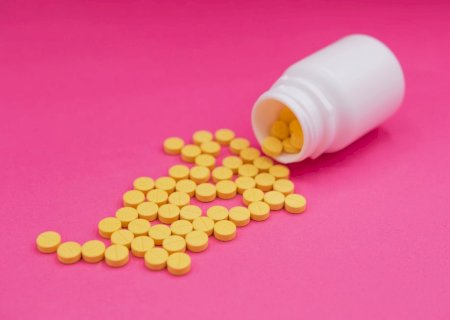 Brasil avança na fabricação de um dos remédios mais importantes contra o HIV