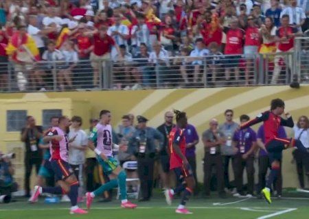 Namorada de zagueiro da Argentina revela presentes de Messi aos jogadores da seleção