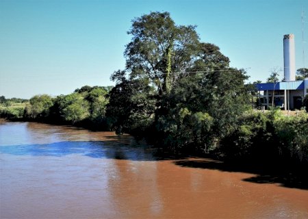 Contas de água da Sanesul terão de informar riscos de agrotóxicos, pede MPF