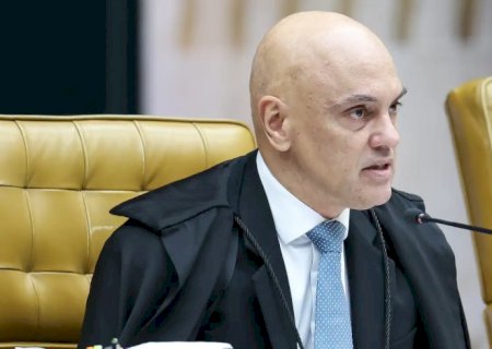 Moraes dá 48 horas para Bolsonaro informar se autorizou vídeo com IA
