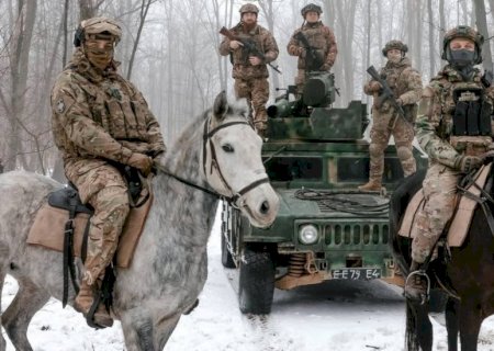 Crise de combustível faz russos voltarem aos cavalos; guerra revive a tração animal na Rússia