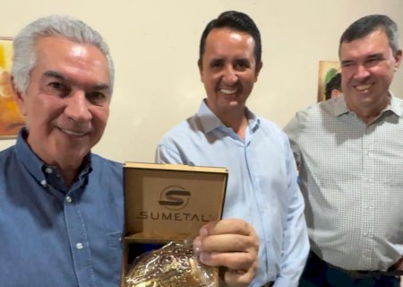 Reinaldo é homenageado em Cassilândia e cita a cidade como exemplo de desenvolvimento