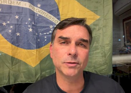 Decisão de Moraes de suspender visitas de Flávio a Bolsonaro bomba nas redes