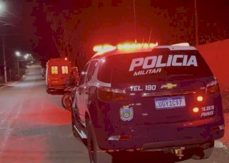 Enteado mata padrasto com golpe mata-leão ao defender a mãe