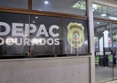 Homem é preso após invadir restaurante pelo telhado e furtar panelas em MS