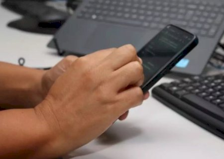 Estelionatário usa IA para simular voz de amigo e aplicar golpe