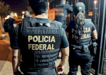 A reação dos delegados após Flávio Bolsonaro recusar escolta da PF