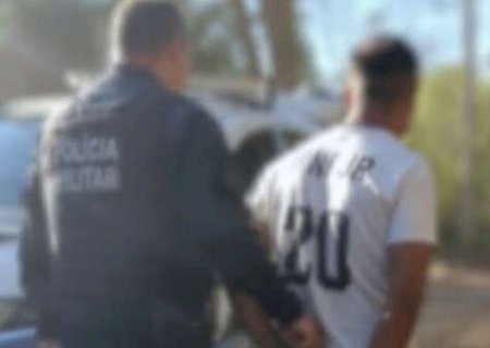 Suspeito de feminicídio é preso em matagal após fugir com filha de 5 anos
