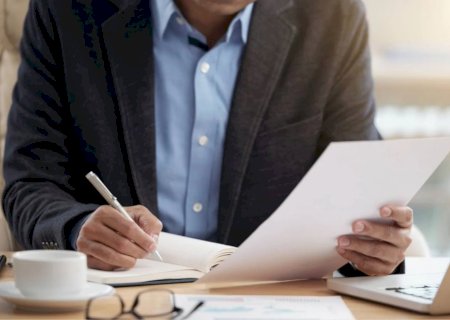 Exigência de CNPJ para autônomos e outros contribuintes fica para 2027