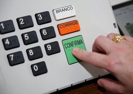 Vai trabalhar no dia da eleição? Patrão pode descontar horas para votar? Veja seus direitos