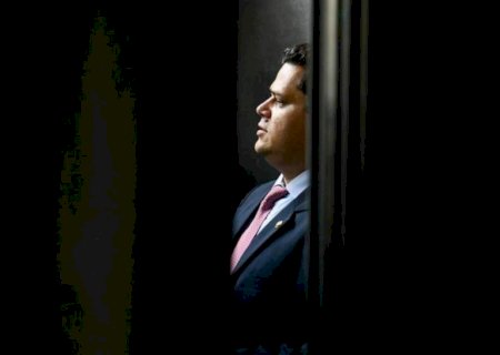 Senadores reclamam de ‘sumiço’ de Alcolumbre e querem convocar ministro da Justiça e chefe da PF