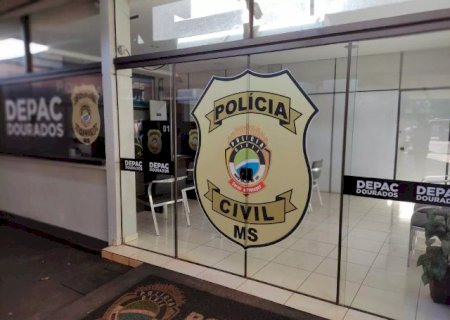 Ataque a tiros contra casa termina com dois presos e pistola apreendida