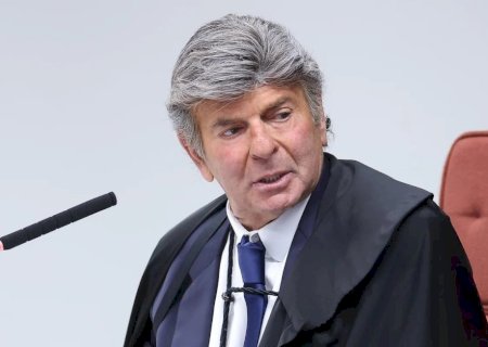 Fux suspende decisão de Dino que liberou fake news sobre Nossa Senhora e aponta que o ministro violou a Constituição