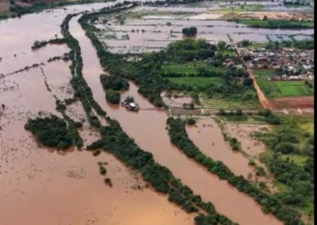 Rio Dourados tem cheia atípica após setembro e outubro chuvosos