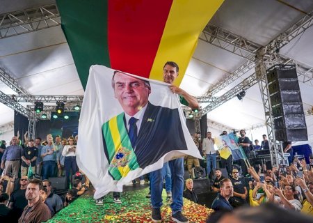 Com paradeiro desconhecido, Flávio tem passaporte italiano desde 2023