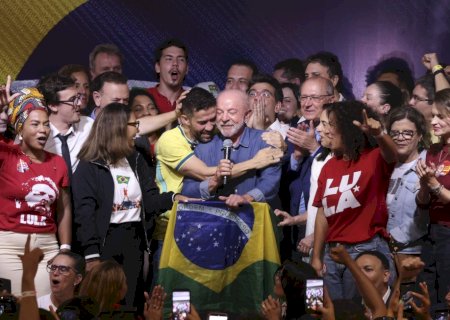 Carta de Flávio Bolsonaro e fuga do Brasil geram críticas até entre aliados e movimentam direita para 2030