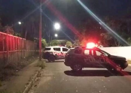 Suspeito de tentativa de roubo morre baleado durante abordagem da PM