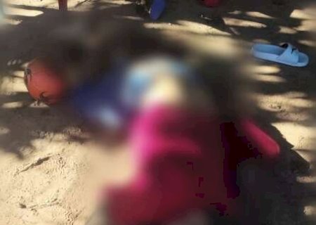 Homem é executado a tiros enquanto tomava tereré no quintal de casa