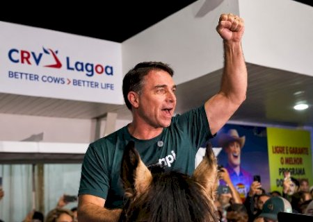 Aliado confirma chegada de Flávio Bolsonaro aos Estados Unidos