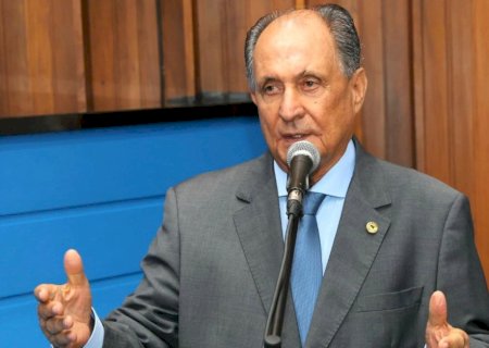 Zé Teixeira cobra saneamento em Dourados e polícia 24h em Culturama