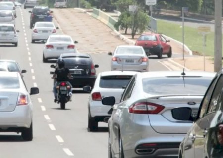Projeto de lei propõe antecipar IPVA 2027 para dezembro e dar desconto de 15%
