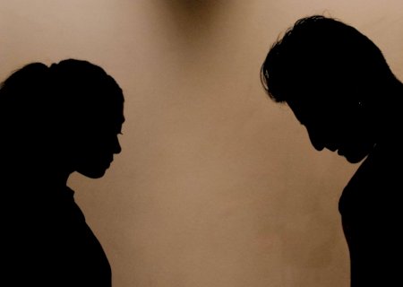 Redes sociais discutem por que pequenos hábitos despertam repulsa afetiva