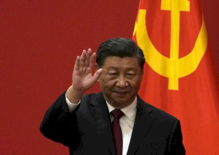 Comunismo: China proíbe uso de termos como “Deus” e “Jesus” em louvores