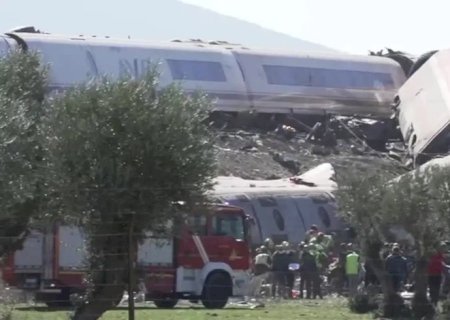 Brasil lamenta acidente de trem na Espanha, em que mais de 60 morreram