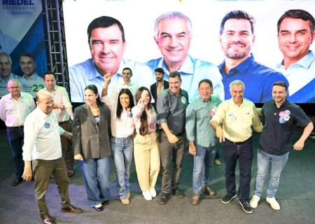 Eduardo Riedel foi reeleito no primeiro turno; Reinaldo Azambuja, Gerson Claro e Mara Caseiro também conquistaram os cargos disputados