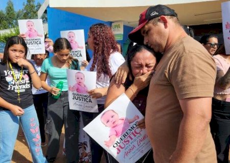 Em protesto, família questiona envio de bebê com pneumonia ao Hospital de Câncer