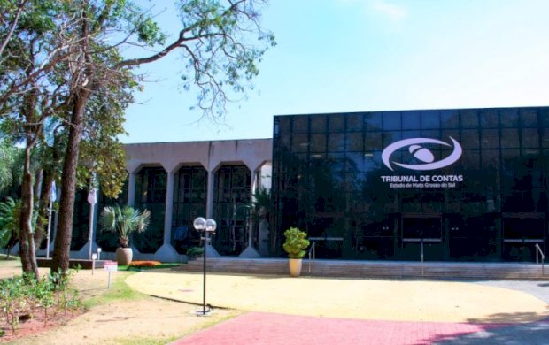 Tribunal de Contas aponta irregularidades e decisão final fica nas mãos dos vereadores