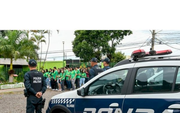 Zé Teixeira luta por transporte para pacientes e monitoramento em escolas estaduais