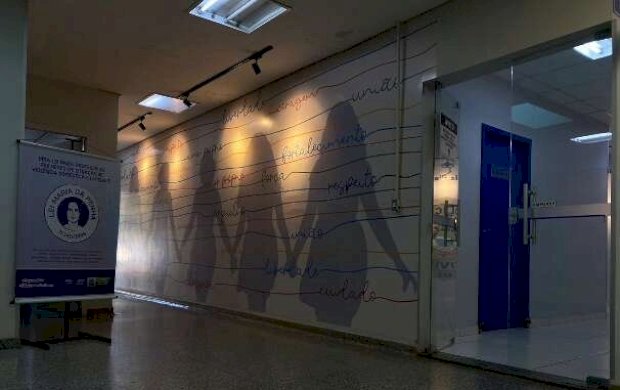 Foragido é preso após sequestrar e agredir ex no meio da rua